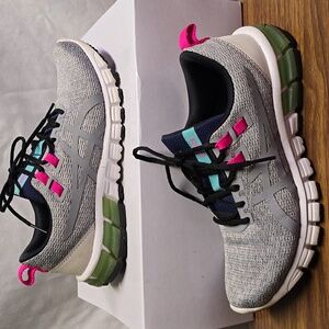 Asics Womens Size 8 Gray and Pink Sneakers